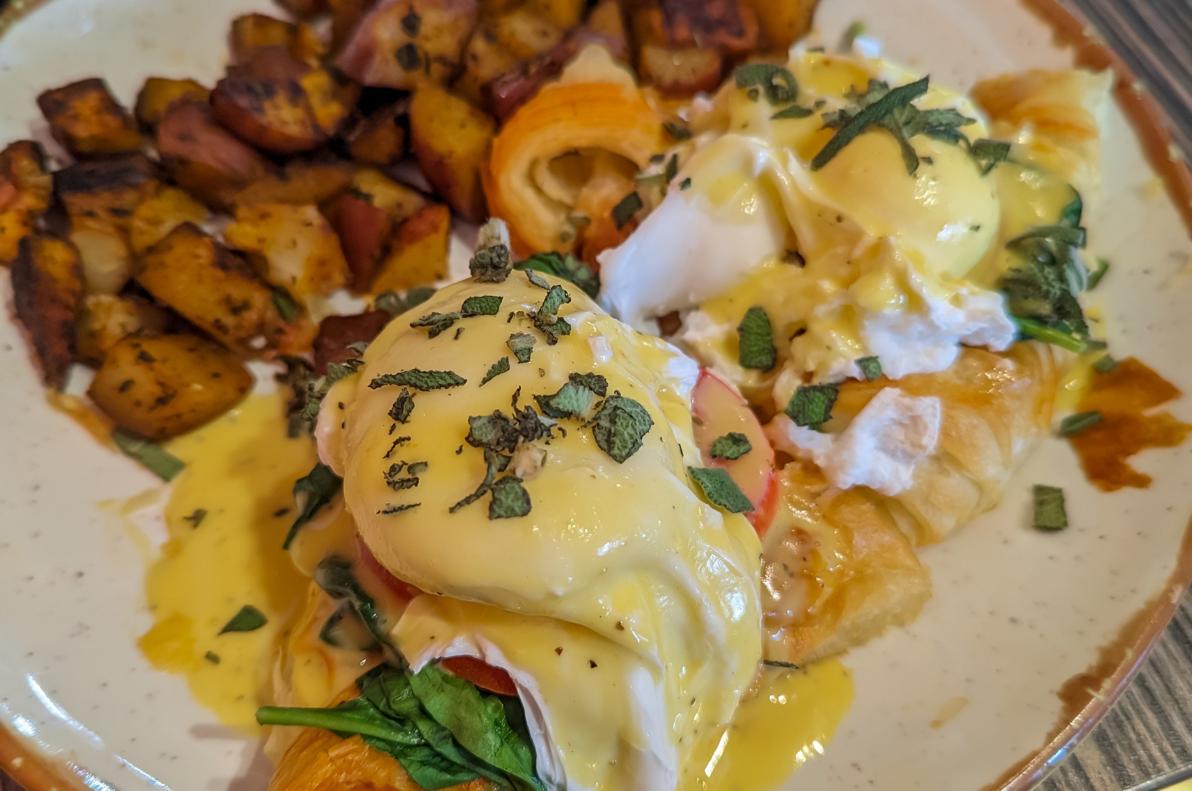 Eggs Florentine at Mudgie’s,
